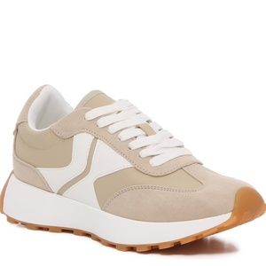 Beige/taupe/white sneakers